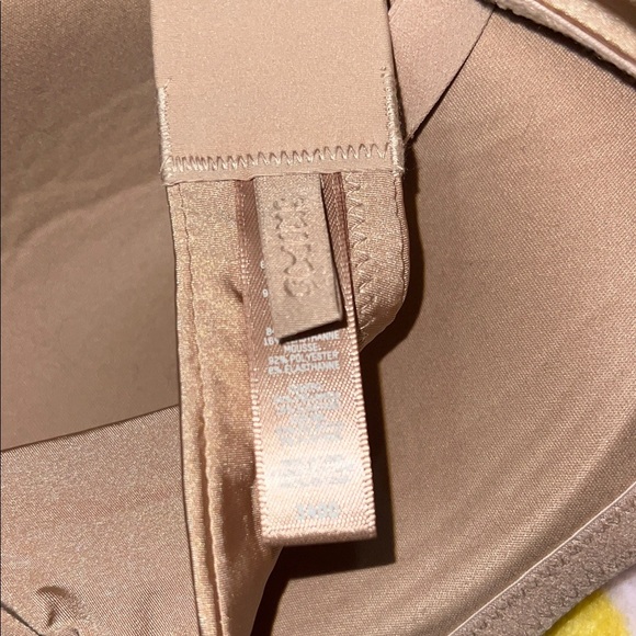 SKIMS Nude Seamless Bra From T Shirt Demi 34DD - Picture 2 of 4